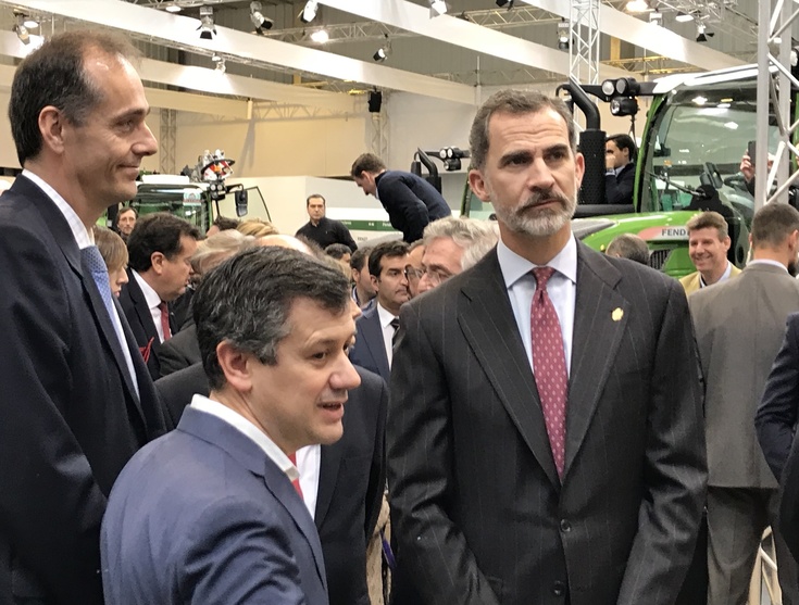 König Felipe VI. von Spanien kam zur Eröffnung der FIMA 2018 nach Saragossa und besuchte auch den Fendt Stand.