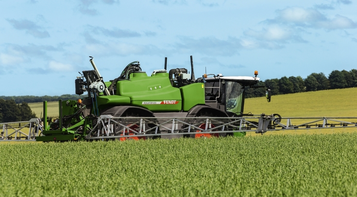 Nahaufnahme des Rogator 600 und der Parallolgrammaufhängung