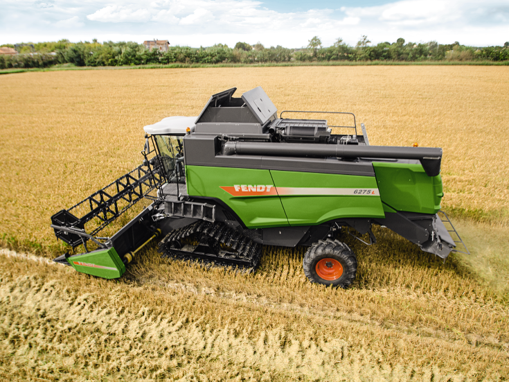 Fendt L-Serie bei der Reisernte.