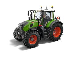 Fendt 700 Vario auf weißem Hintergrund