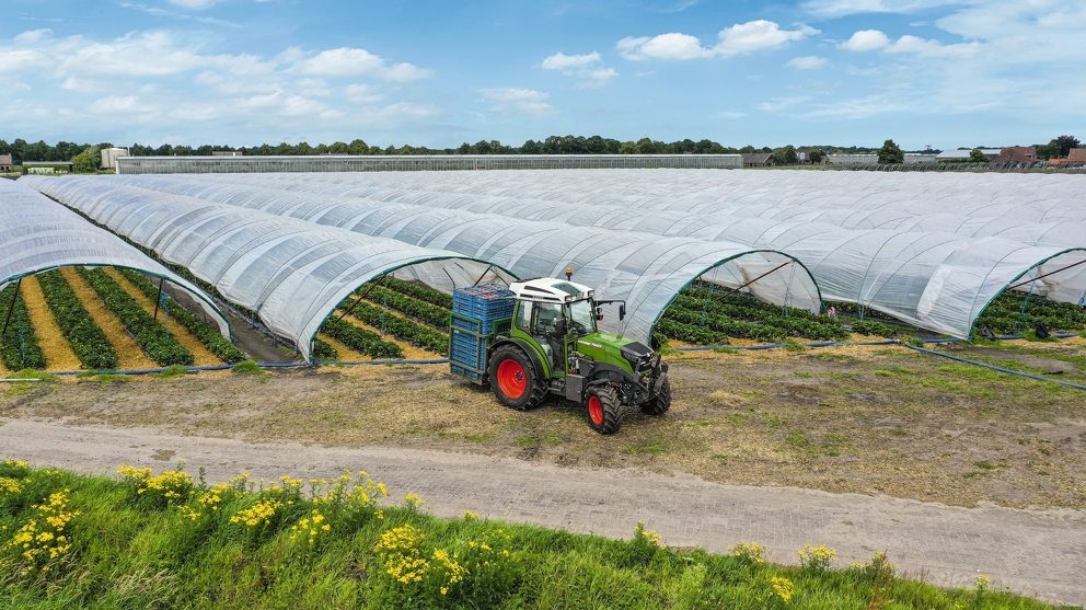 Fendt tractor at work