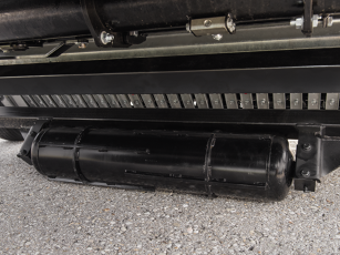 Constant control of the pickup on the Tigo MS MR ensures clean forage intake even on hard ground.