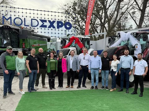 Das Fendt und DiazTech Team auf der Moldagrotech 2025 mit Anton Kostyrko (Fendt) in der Mitte