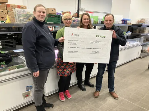 Fendt Werk in Wolfenbüttel spendet an Wolfenbütteler Tafel