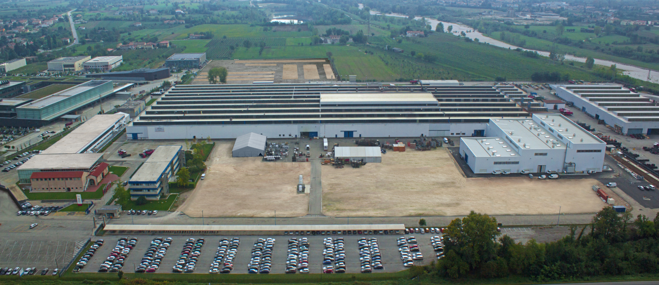 Panoramaaufnahme des Fendt Standorts in Breganze