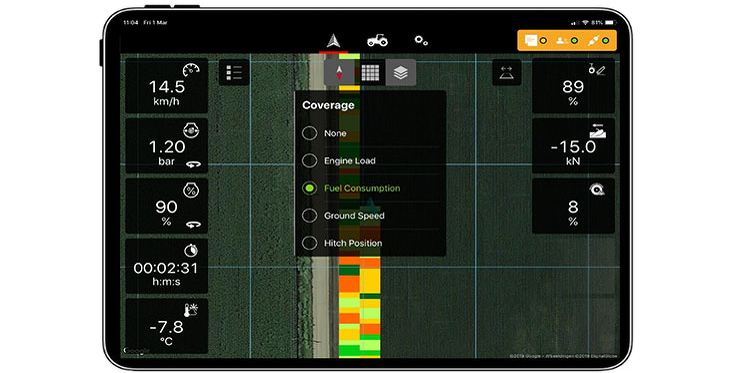 Auf einem iPad sieht man die Visualisierung der Maschinenparameter in der Fendt Smart Connect App.