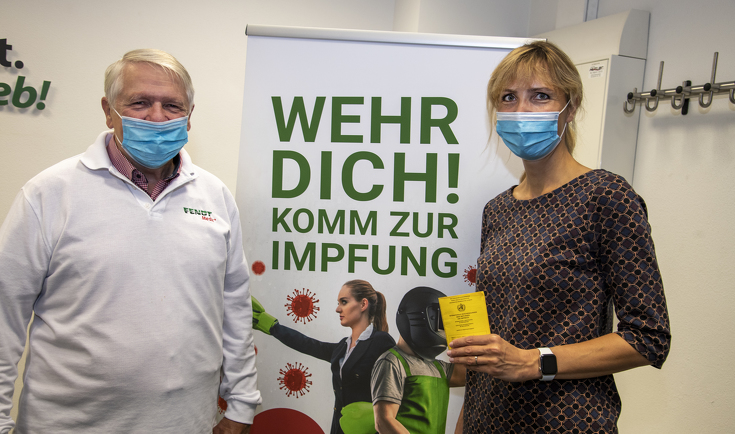 Dr. Werner Dietz (Betriebsarzt) und Juliane Quaranta-Hoflin (Projektleitung Betriebliches Gesundheitsmanagement) sind Teil des Fendt Expertenteams für Corona-Schutzmaßnahmen