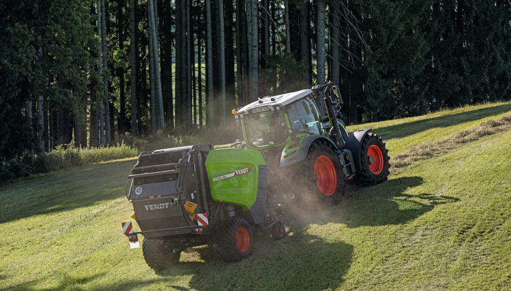 Fendt Rotana 180 V Fendt Rotana 180 V am Hang am Waldrand