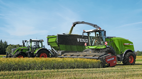 Fendt Katana mit Fendt Tigo im Einsatz