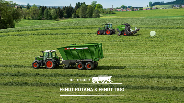 Zwei Landwirte sind mit einem Fendt Traktor und einem Fendt Tigo Ladewagen bzw. einer Fendt Rotana Rundballenpresse auf dem Feld unterwegs.