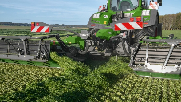 Fendt Slicer BeMove Nahaufnahme der Fendt Slicer BeMove Funktion im Einsatz