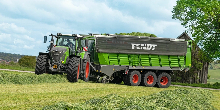 Ein Fendt Tigo bei der Futterernte