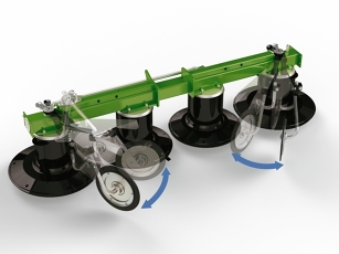 Computergenerierte Darstellung eines Fendt Mähwerks mit vier freiliegenden, schwarzen Mähscheiben auf weißen Hintergrund. Zwei blaue Pfeile verdeutlichen die flexible Verstellung der Schwadscheiben zur Anpassung der Schwadbreite. Die Mechanik ist gut sich