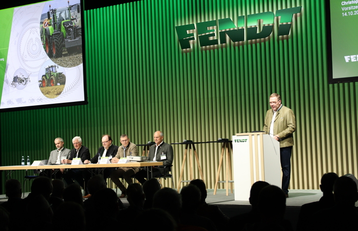 Christoph Gröblinghoff (Vice President und Vorsitzender der Fendt Geschäftsführung) auf einer Bühne