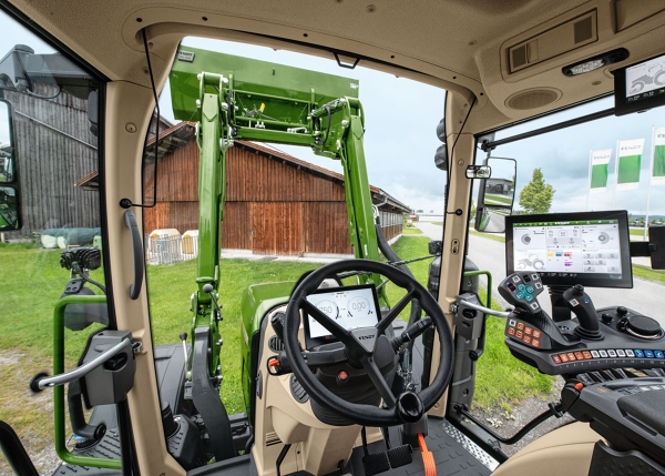 Aussicht aus einer Fendt Traktorkabine