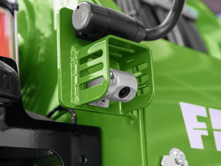 Fendt Cargo T955 lisakaamera lähivaade