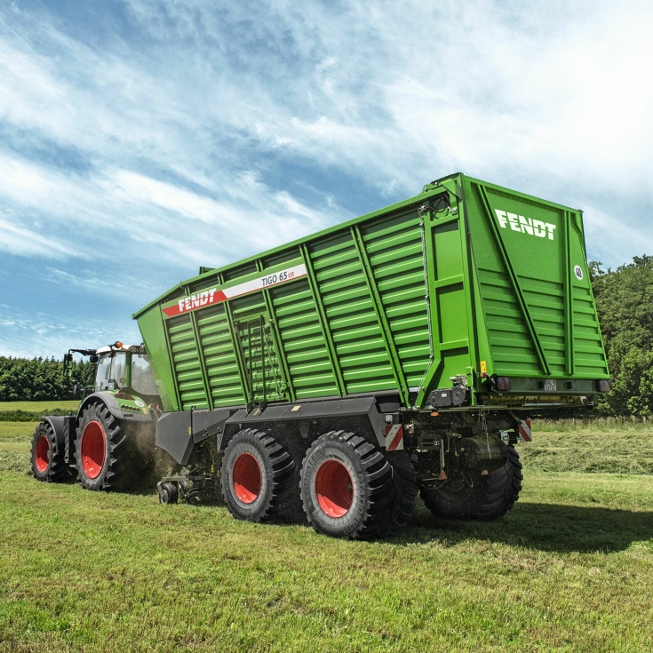 Fendt Tigo haagiskogur heina laadimisel