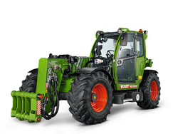 Fendt Cargo T740 valkoisen taustavärin edessä