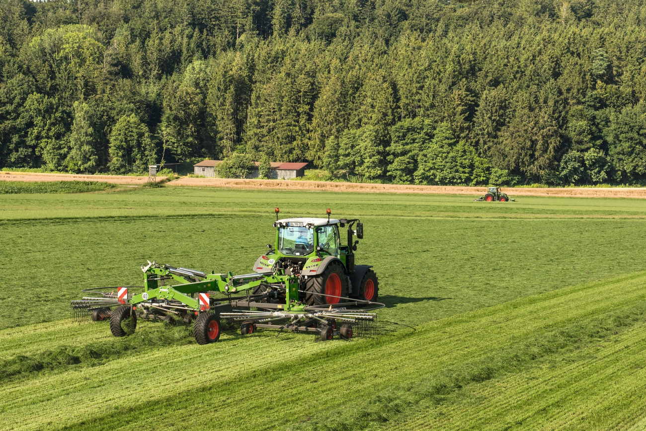 Fendt Former kétrotoros középső rendképző