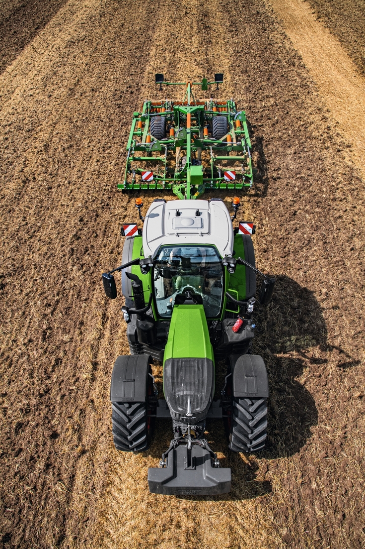 Fendt_NA on X: Be Bold and Dream Big! That's the Fendt spirit behind our  all-new Fendt 700 Vario Generation 7. Be one of the first to lay eyes on  this bold new