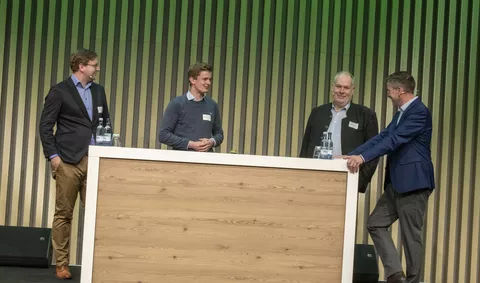 Arable farmers Jan Brinkmann, Markus Schulze Wehninck and Karsten Twietmeyer on stage at the Fendt Sustainability Forum