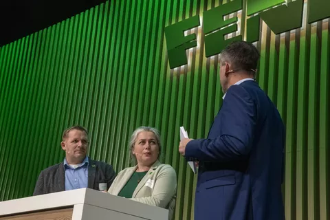 Naja and Hermann Poppen talked about their switch to organic farming at the Fendt Sustainability Forum