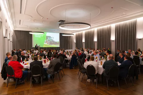 Anniversary celebration at the Asbach-Bäumenheim site in a festively decorated room