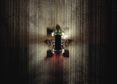 Night shot of Fendt Xaver GT from above