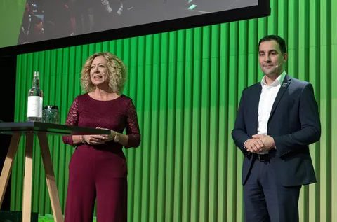 Ingrid Bußjäger-Martin (Managing Director of Finance and IT at Fendt) with Dr Josef Mayer (Managing Director of Research and Development at Fendt)