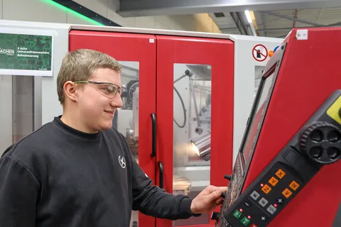 Impressions from the opening of the Fendt training workshop in Asbach-Bäumenheim