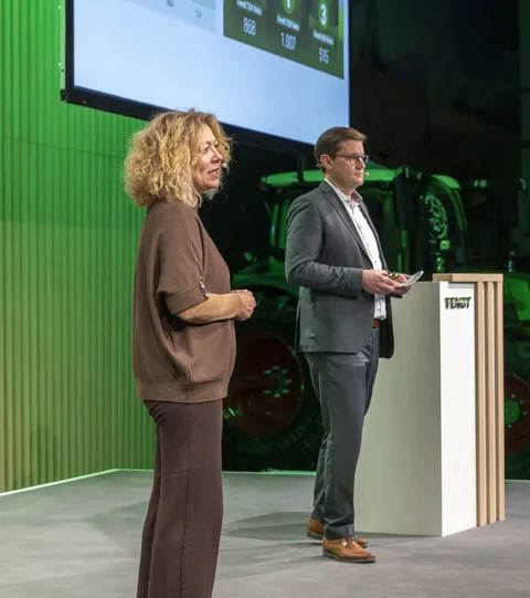 Ingrid Bußjäger-Martin (Managing Director of Finance and IT at Fendt)