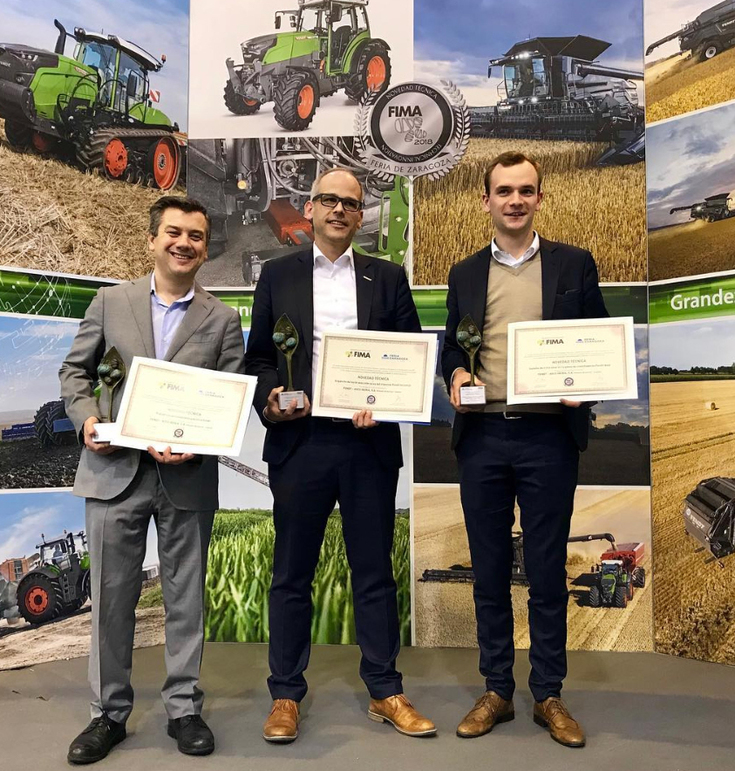 The Director of Fendt Sales Spain the Director of Fendt Sales EME and the Head of Fendt Market Management with the awards for Technical Innovations.