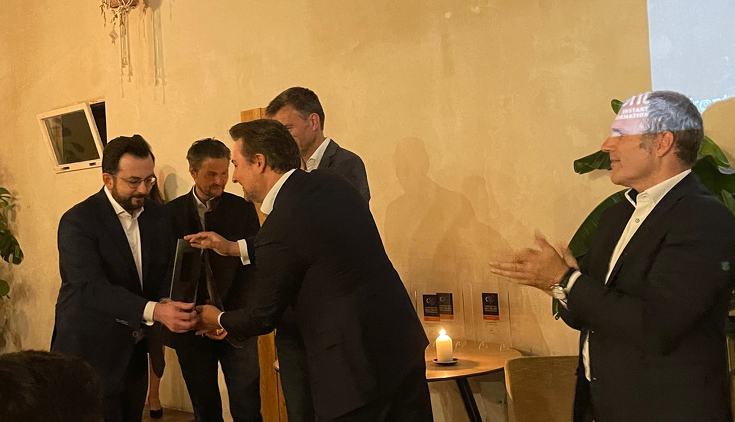 Champions of the Digital Transformation Champions of the Digital Transformation
