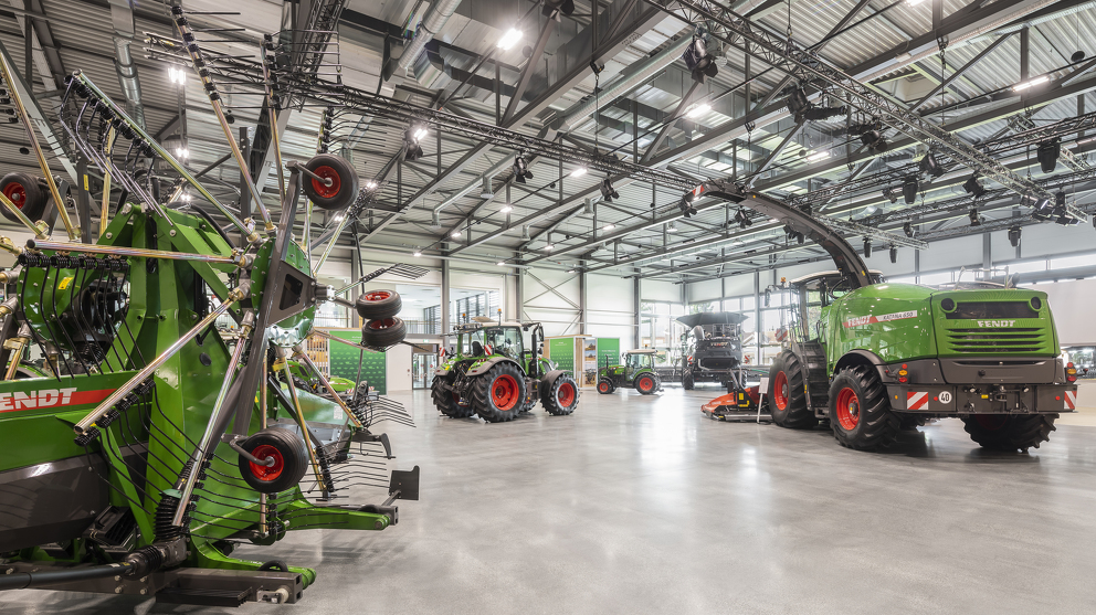 View of the products exhibited in the Fendt Forum.