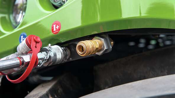 Close-up of the Fendt Katana compressed air connections