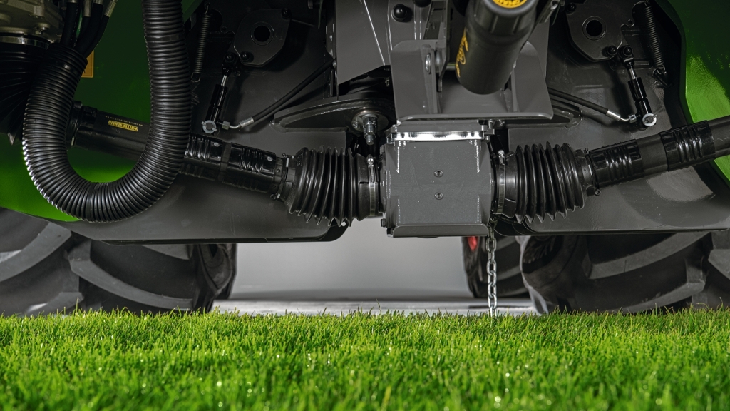 Fendt Slicer mower combination view from below