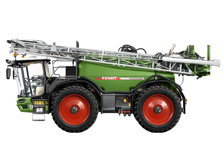 Side view of the Fendt Rogator 600