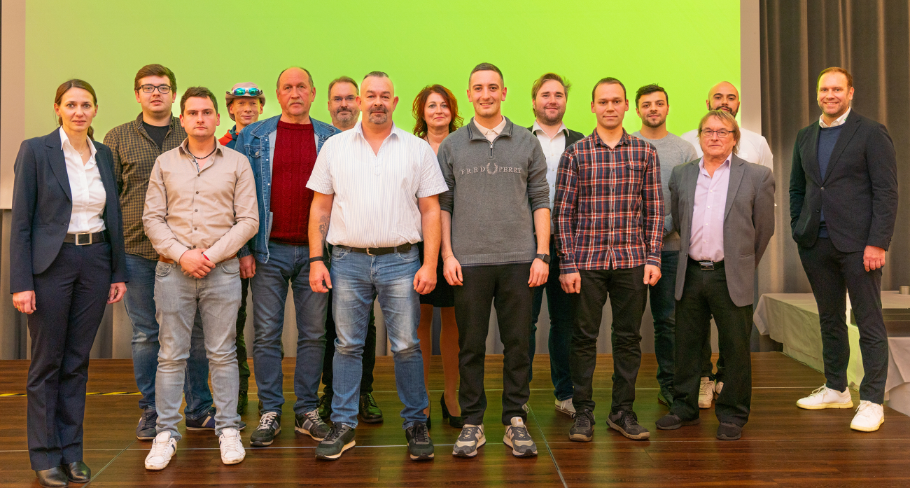 Employees celebrating 10 years at the Asbach-Bäumenheim site