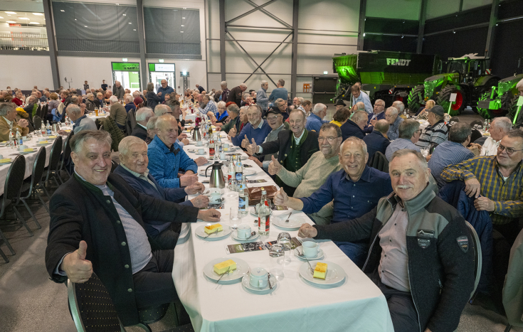 Guests at the Fendt alumni reunion 2025 in the Fendt Forum Guests at the Fendt alumni reunion 2025 in the Fendt Forum