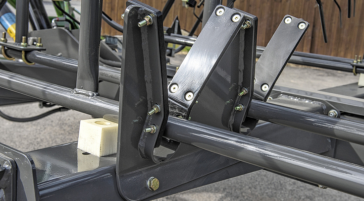 Twister safety bars in the special V-shaped brackets