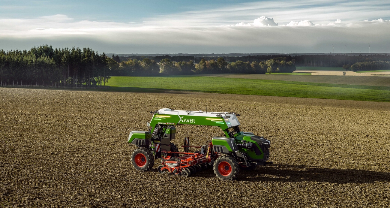 Autonomous Fendt Xaver GT in the field Autonomous Fendt Xaver GT in the field