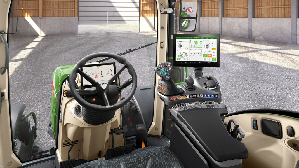 Cab interior view with Profi+ Setting 1 equipment variant