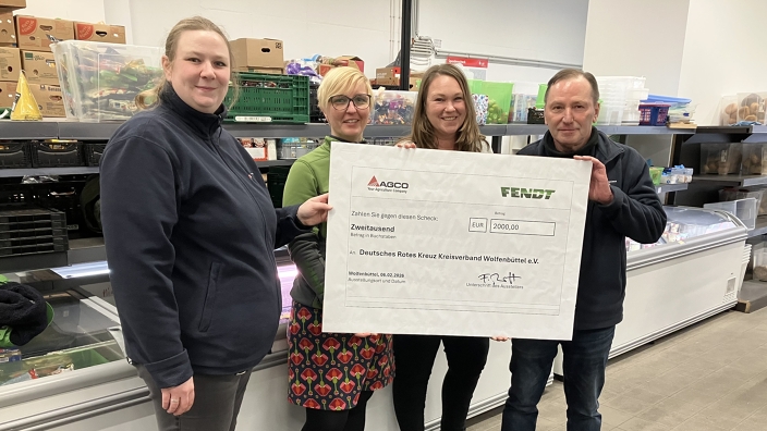 Fendt plant in Wolfenbüttel donates to Wolfenbüttel food bank