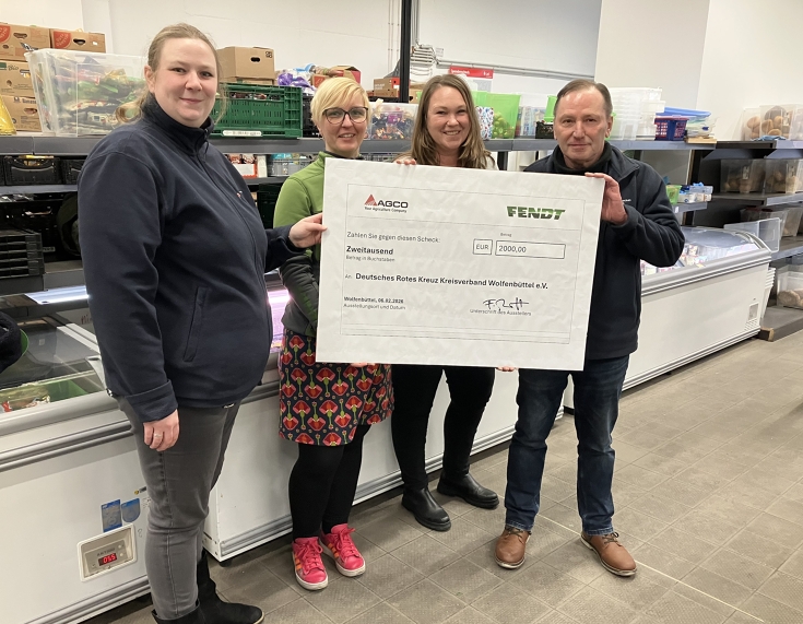 Fendt plant in Wolfenbüttel donates to Wolfenbüttel food bank