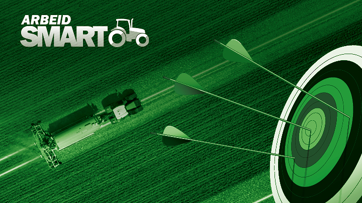 Grønn collage av et mål med tre piler og et fugleperspektiv av en grønn Fendt-traktor som kjører i åkeren. Arbeid SMART-kampanjens logo er øverst til venstre.