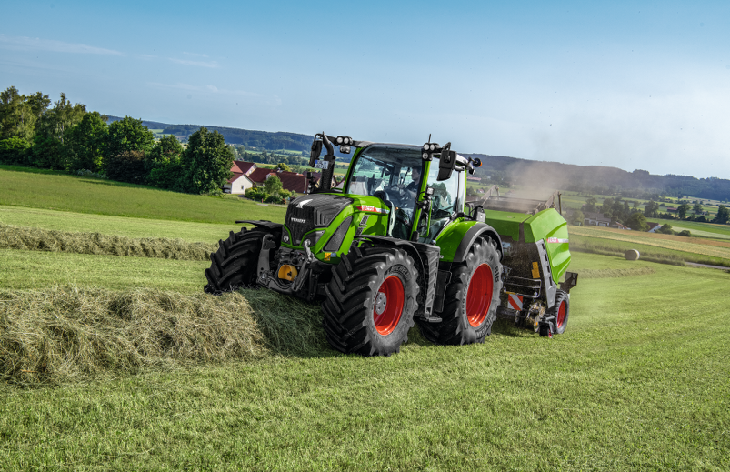 Fendt Rotana V Fendt Rotana V