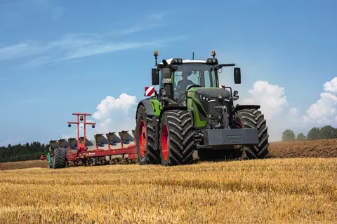 Fendt 900 Vario in use