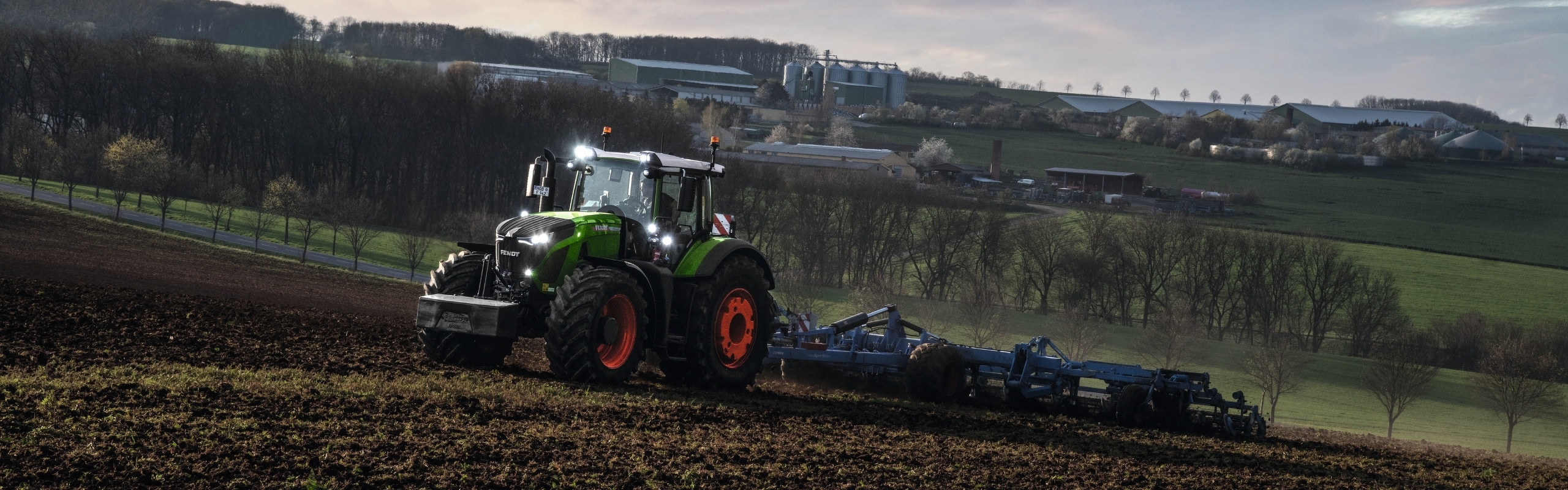 Fendt 900 Vario drill combination