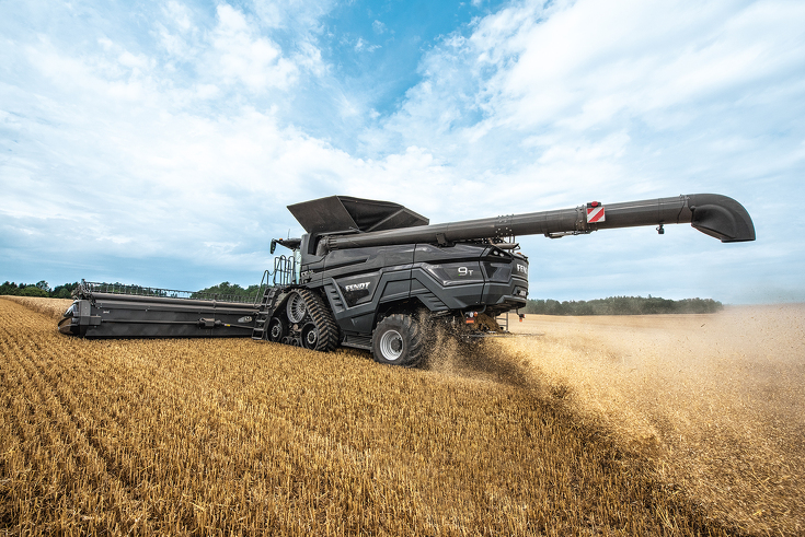 Fendt IDEAL 9T in use