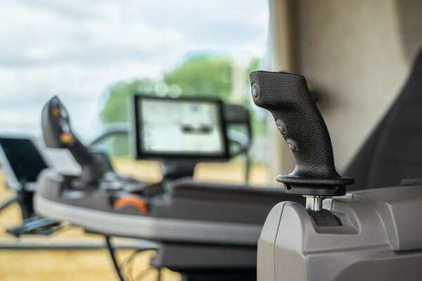 Fendt IDEAL Joystick steering IDEALdrive close-up